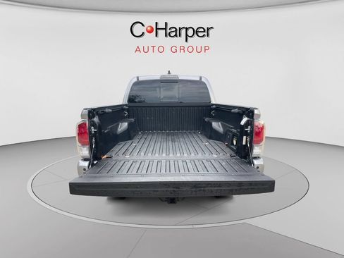 Used 2021 Toyota Tacoma TRD Sport w/ Technology Package AWD/4WD image 15