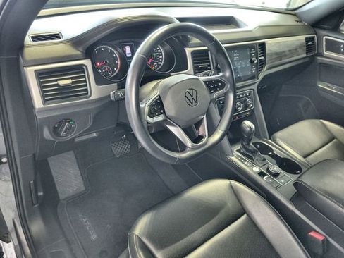 Used 2020 Volkswagen Atlas Cross Sport SE image 14