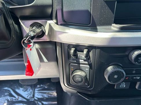 New 2025 Ford F550 4x4 Crew Cab w/ XLT Value Package image 18
