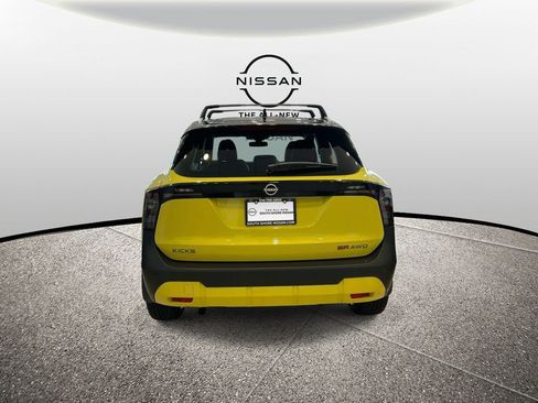 New 2026 Nissan Kicks SR w/ Cold Weather Package image 5