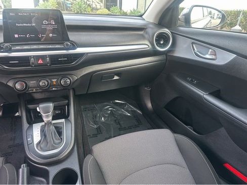 Certified 2023 Kia Forte LXS w/ LXS Technology Package image 13