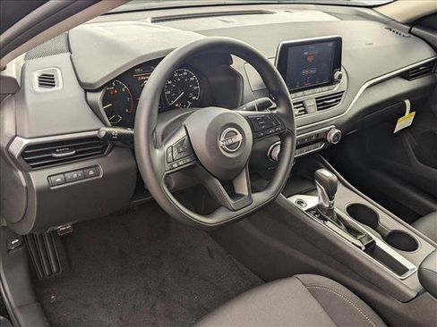 New 2025 Nissan Altima 2.5 S FWD image 3