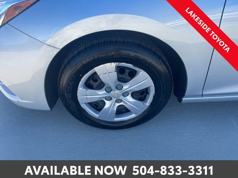 Used 2017 Chevrolet Cruze LS image 10