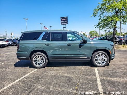 New 2026 Cadillac Escalade Luxury w/ LPO, Floor Liner Package AWD/4WD image 13