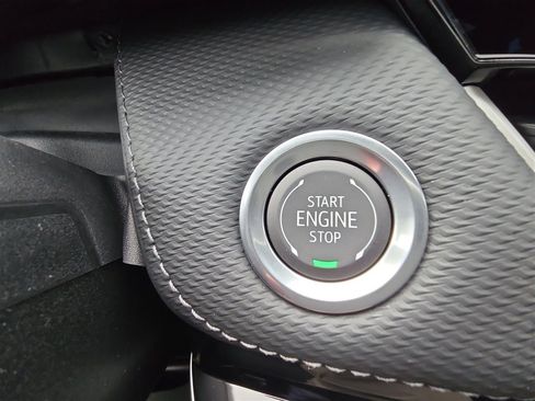 New 2026 Chevrolet Equinox LT w/ Midnight Edition image 17