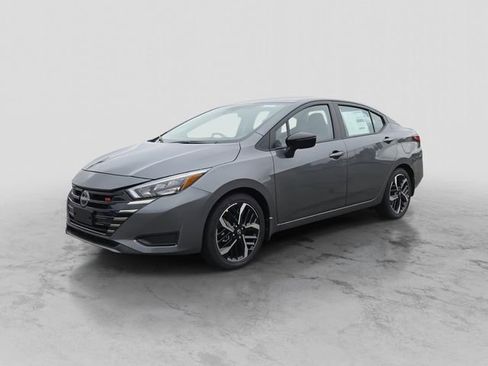 New 2025 Nissan Versa SR w/ Trunk Package image 1