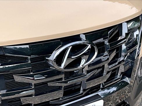 Used 2023 Hyundai Santa Cruz Limited AWD/4WD image 29