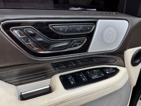 Used 2018 Lincoln Navigator L Black Label AWD/4WD image 21