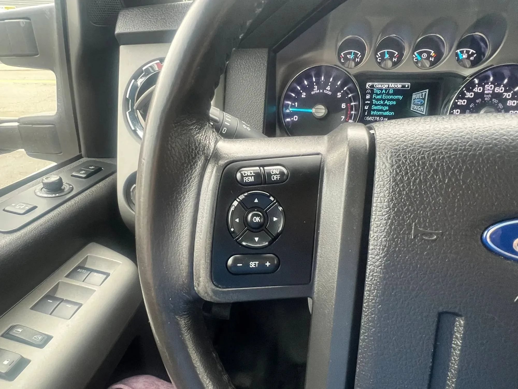 Used 2016 Ford F250 Lariat w/ Lariat Ultimate Package AWD/4WD image 18