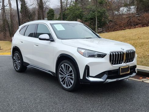 Used 2024 BMW X1 xDrive28i w/ Premium Package image 10