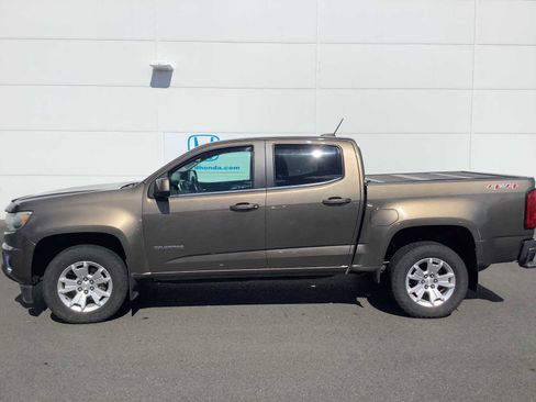 Used 2016 Chevrolet Colorado LT w/ LT Convenience Package AWD/4WD image 2