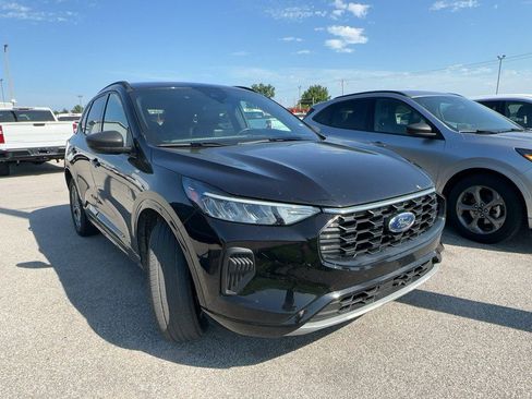 Used 2024 Ford Escape ST-Line AWD/4WD image 2