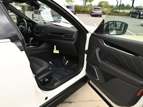 New 2024 Maserati Levante Modena Ultima image 46