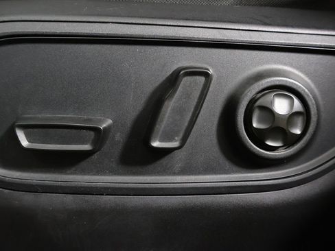 Used 2023 Jeep Grand Cherokee Altitude image 26