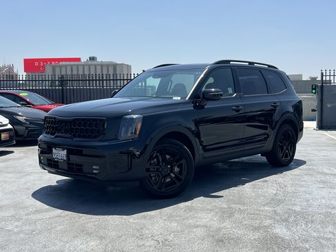 Certified 2025 Kia Telluride SX X-Line AWD/4WD image 2