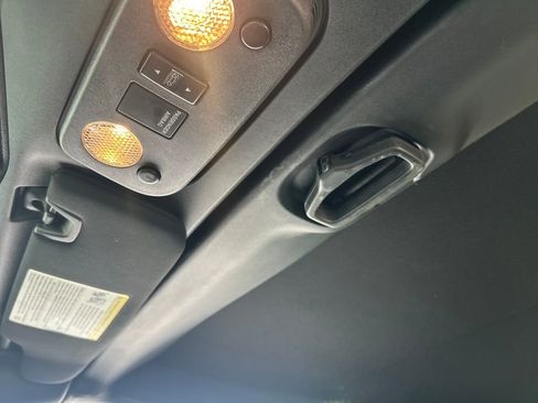 Used 2016 Ford Mustang Premium image 13