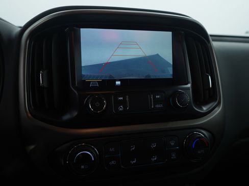 Used 2021 Chevrolet Colorado Z71 w/ Safety Package image 21