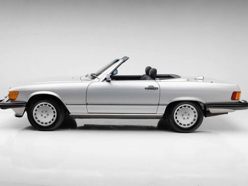 Used 1987 Mercedes-Benz 560 SL image 13