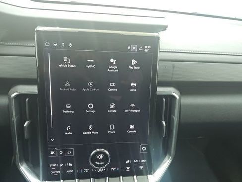 Used 2025 GMC Acadia Elevation image 2