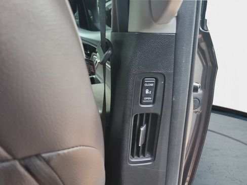 Used 2022 Honda Odyssey Elite image 22