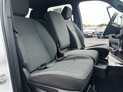 Used 2024 RAM 1500 Warlock AWD/4WD image 19