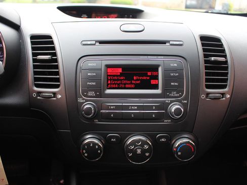 Used 2016 Kia Forte LX FWD image 22