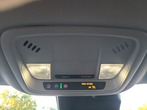 Used 2025 Chevrolet Malibu LT FWD image 22