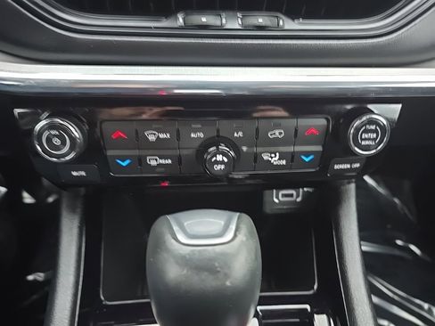 Certified 2022 Jeep Compass Limited image 29