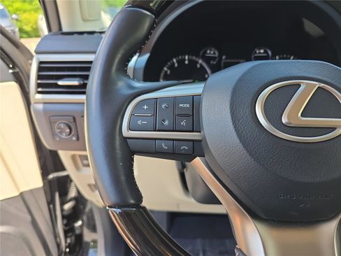 Used 2021 Lexus GX 460 Premium w/ Premium Package AWD/4WD image 32