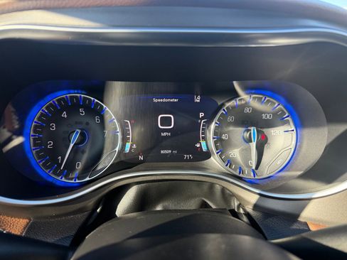 Used 2020 Chrysler Pacifica Limited w/ Advanced Safetytec Group image 14