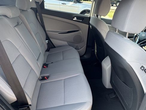 Used 2019 Hyundai Tucson SE AWD/4WD image 9