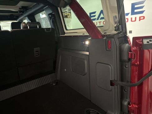 New 2026 Ford Bronco Badlands image 33