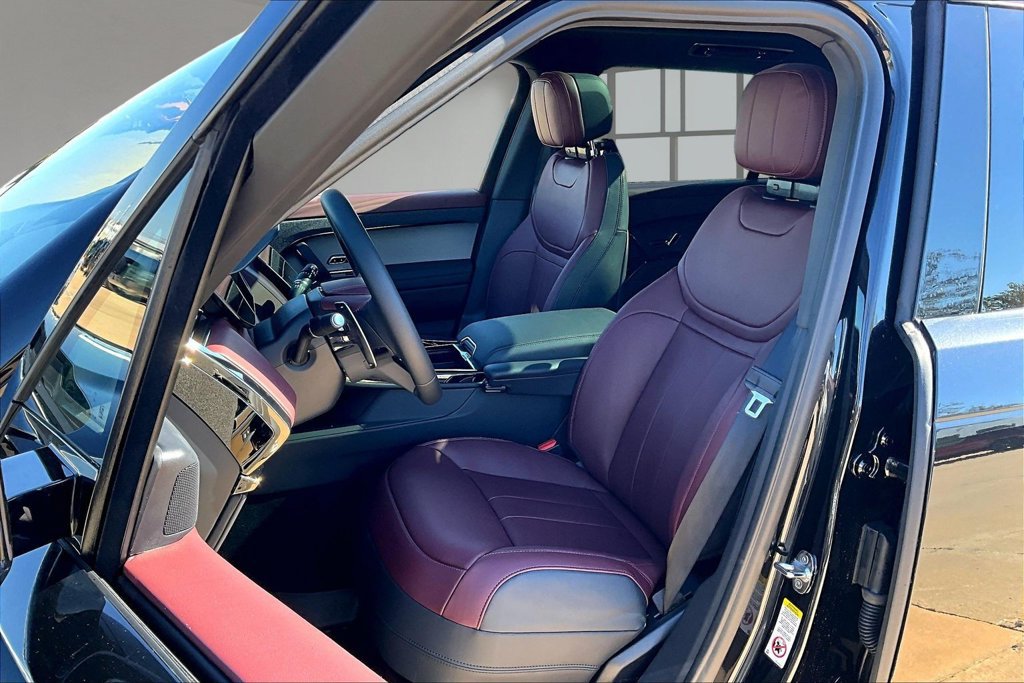 New 2027 Land Rover Range Rover Sport Dynamic SE AWD/4WD image 9