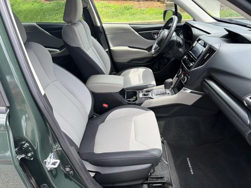 Certified 2024 Subaru Forester Premium AWD/4WD image 13