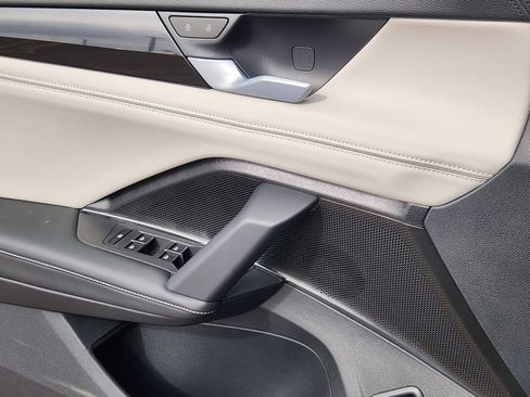 New 2026 Volkswagen Tiguan SEL R-Line image 12