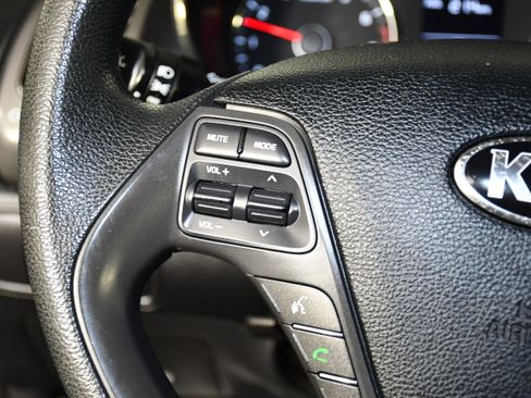 Used 2018 Kia Forte LX image 20