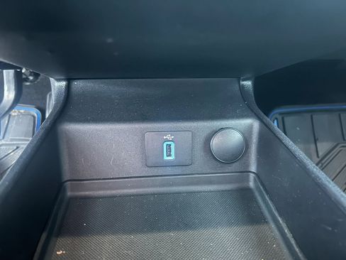 Used 2018 Ford Fusion SE FWD image 22