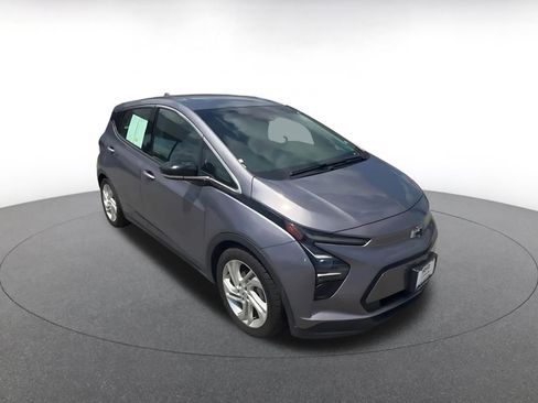 Used 2023 Chevrolet Bolt LT w/ Driver Confidence Package FWD image 3