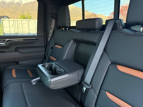 Used 2026 GMC Sierra 2500 AT4 AWD/4WD image 36