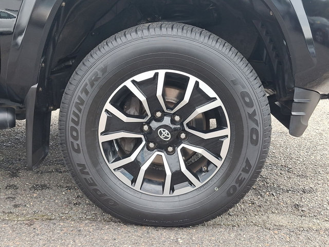 Used 2020 Toyota Tacoma TRD Sport AWD/4WD image 26