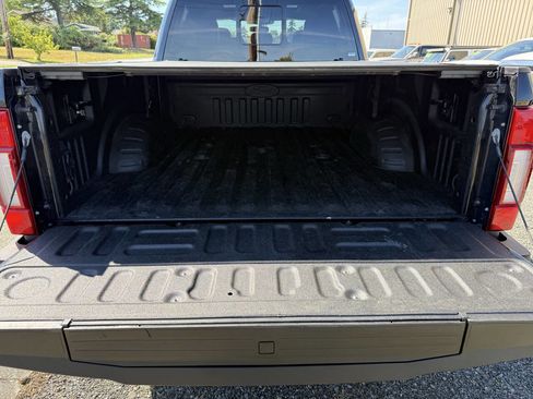 Used 2022 Ford F350 Platinum image 5