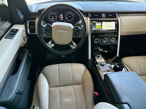 Used 2019 Land Rover Discovery HSE AWD/4WD image 24