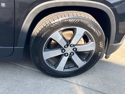 Used 2019 Chevrolet Traverse LT w/ LT Premium Package FWD image 14