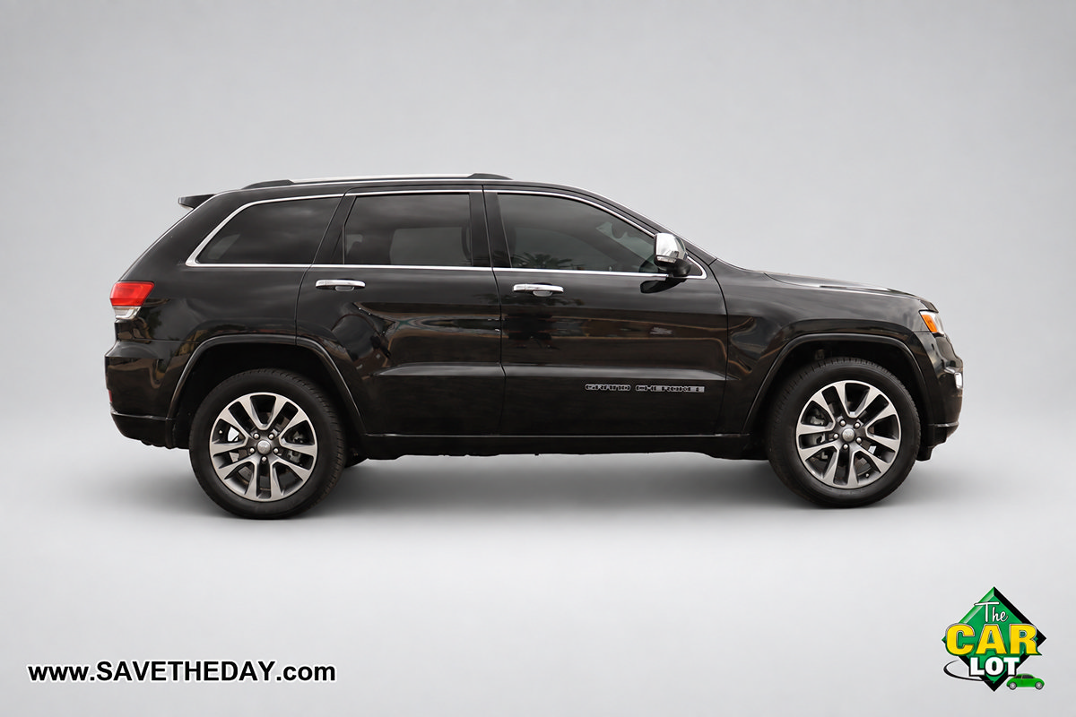 Used 2017 Jeep Grand Cherokee Overland RWD image 9