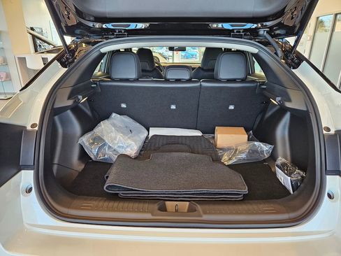 New 2026 Nissan Leaf SV+ w/ Floor Mat Package (SV+) FWD image 31