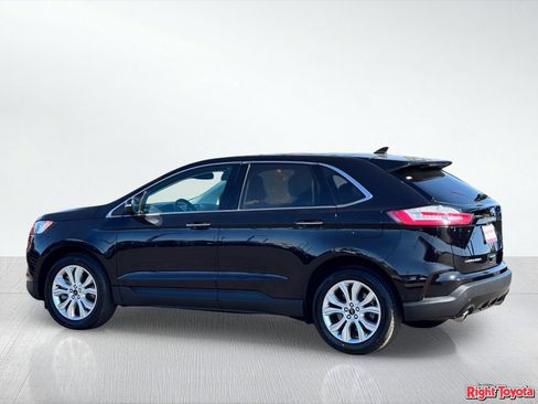 Used 2023 Ford Edge Titanium AWD/4WD image 3