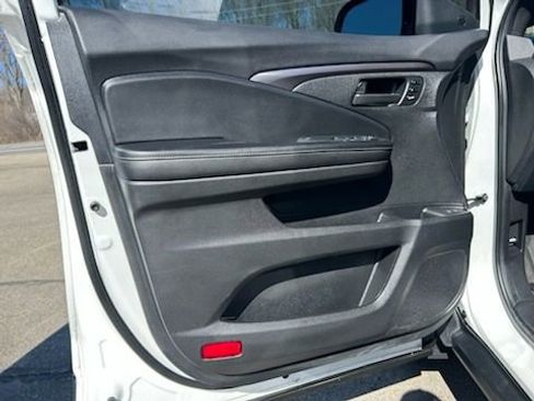 Used 2022 Honda Passport EX-L image 10