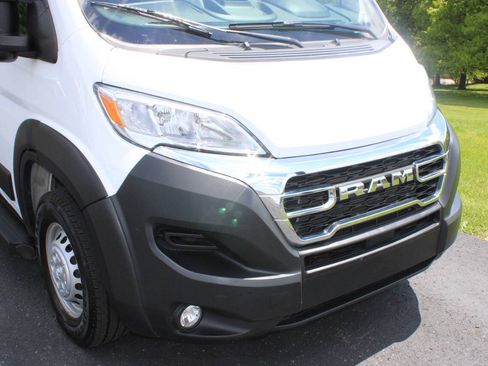 Used 2025 RAM ProMaster 2500 w/ U-Haul Equipment Group FWD image 5