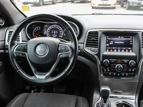 Used 2021 Jeep Grand Cherokee Laredo AWD/4WD image 13