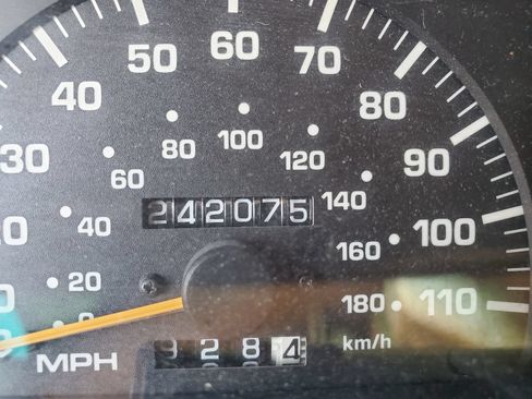 Used 1998 Toyota 4Runner SR5 AWD/4WD image 19